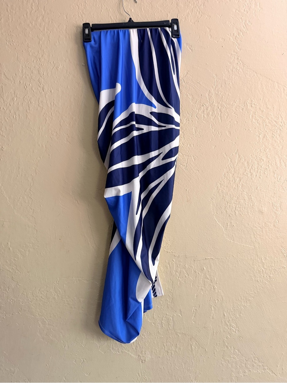 Fashion Nova Blue and White Maxi Skirt large slit in back